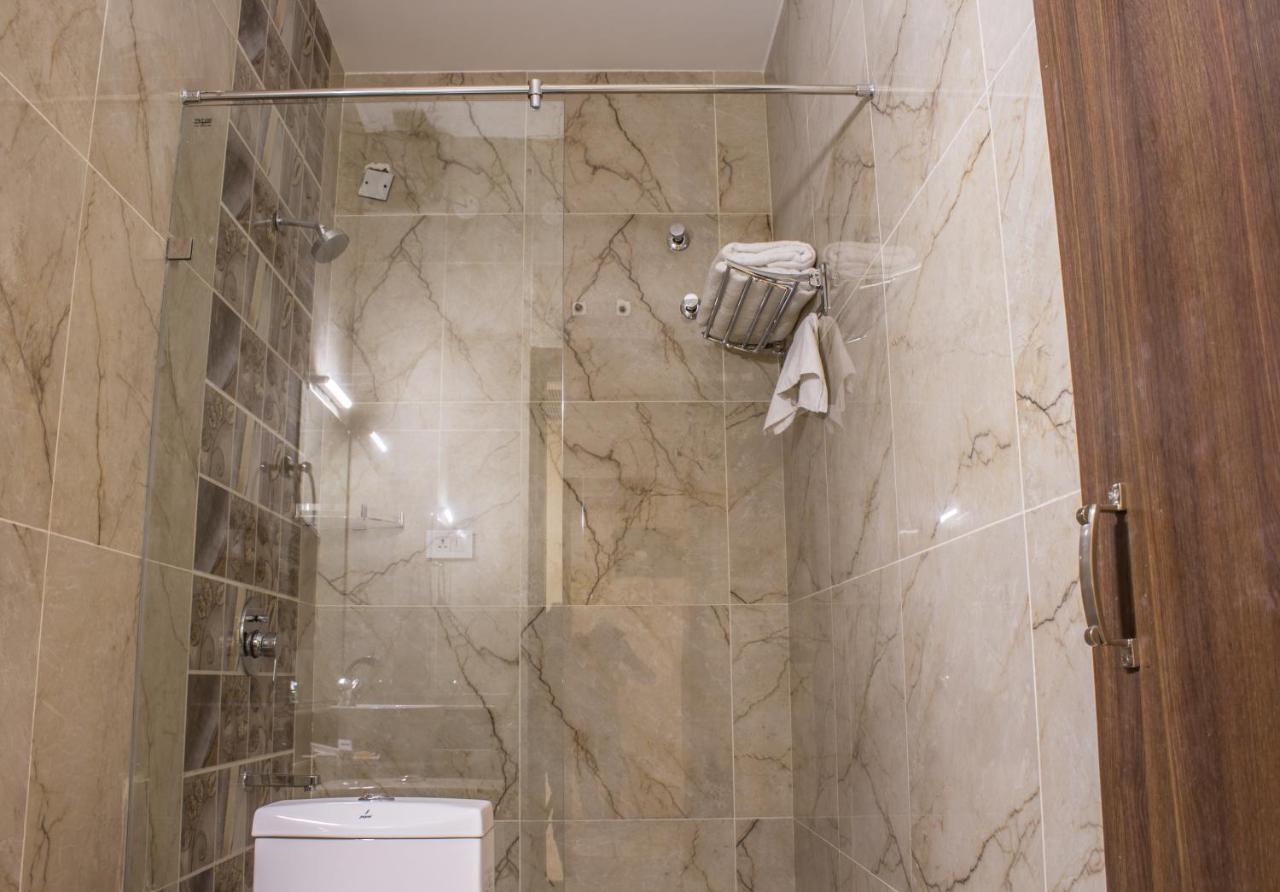 Lav Kush International Hotel *